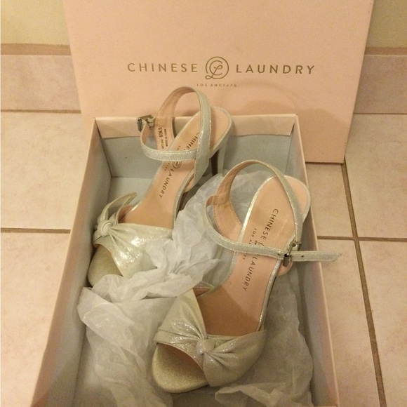 Platform heels. Chinese laundry. Brand new still in box. - Picture 4 of 4